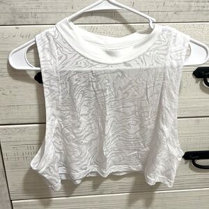 Lululemon cropped tank